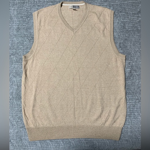 3/$20 Men’s JOE JOSEPH ABBOUD Solid Beige Sleeveless Sweater Vest Size Medium - Picture 2 of 8